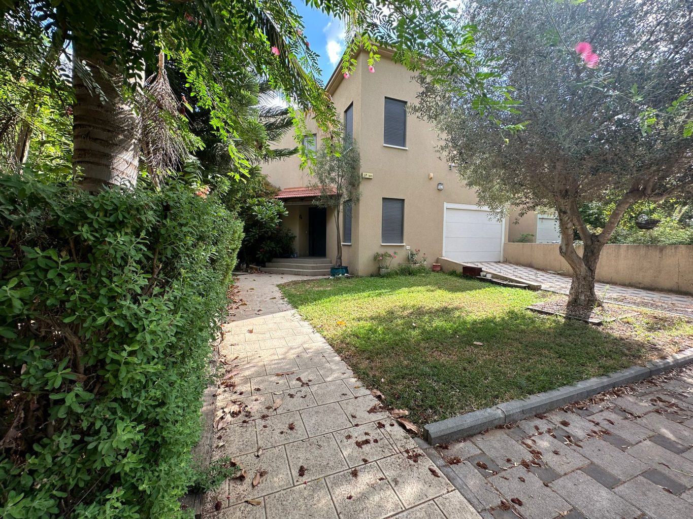 WhatsApp Image 2024-09-04 at 10.07.12 (1)