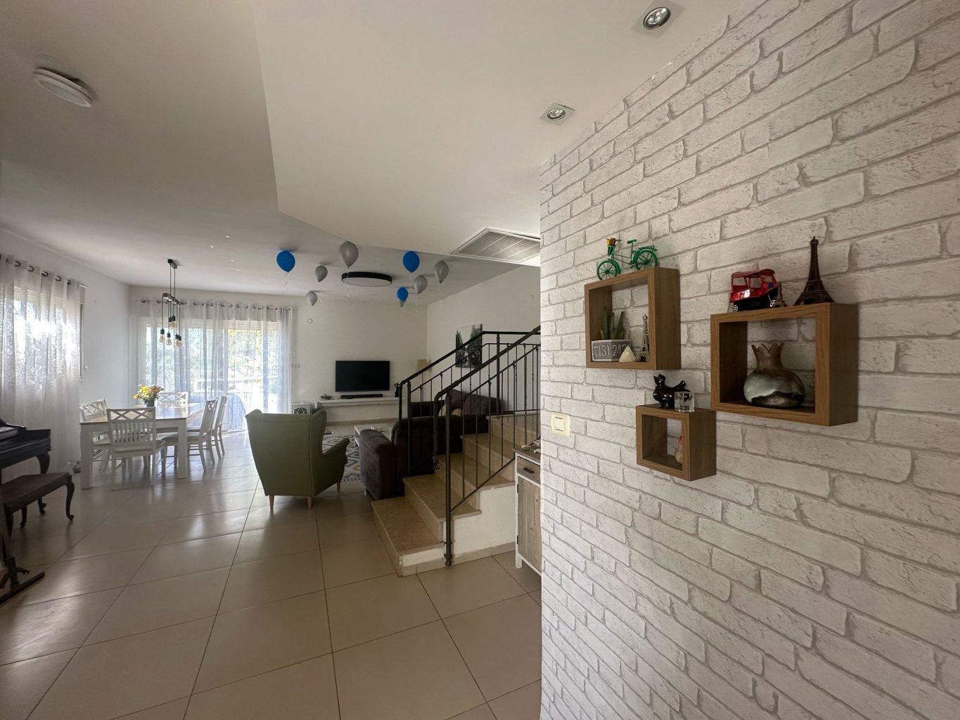 WhatsApp Image 2025-03-03 at 11.57.33 (1)