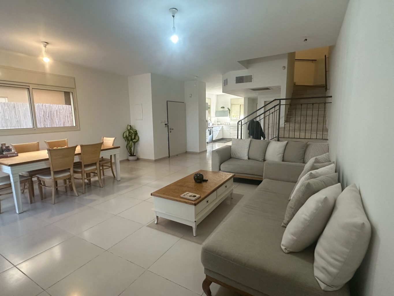 WhatsApp Image 2025-03-09 at 21.06.23