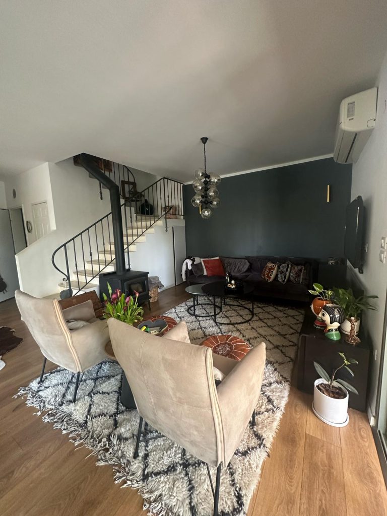 WhatsApp Image 2025-03-17 at 11.45.00