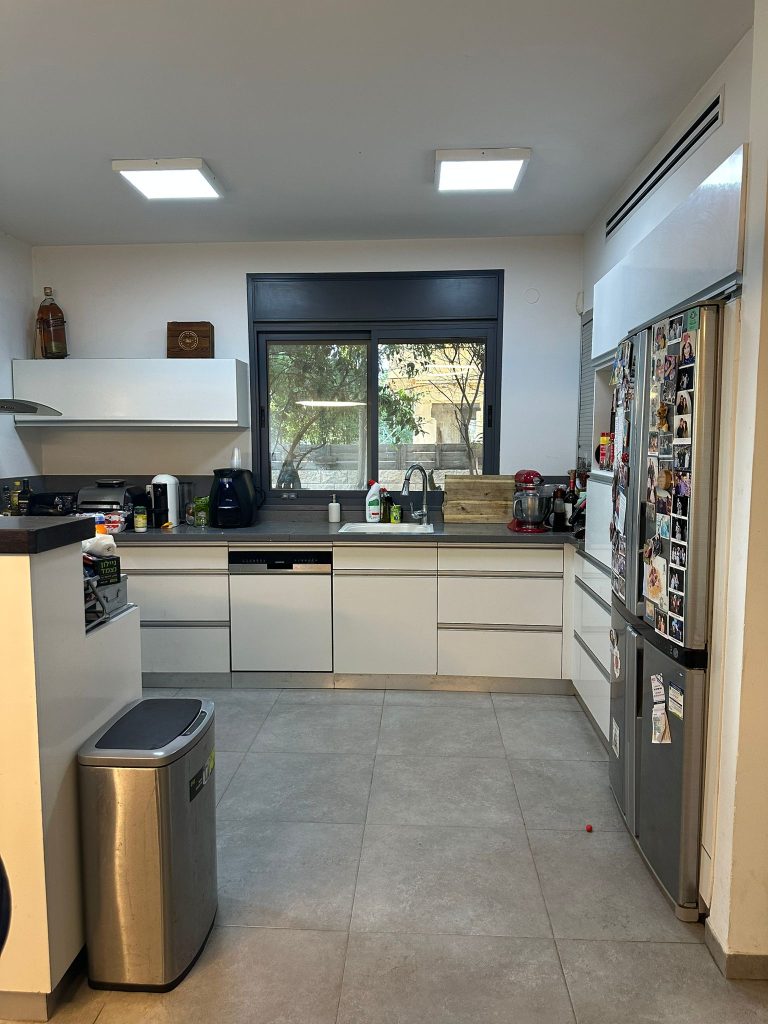 WhatsApp Image 2025-05-04 at 13.34.32 (1)