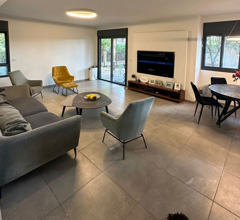 WhatsApp Image 2025-05-04 at 13.34.33 (2)