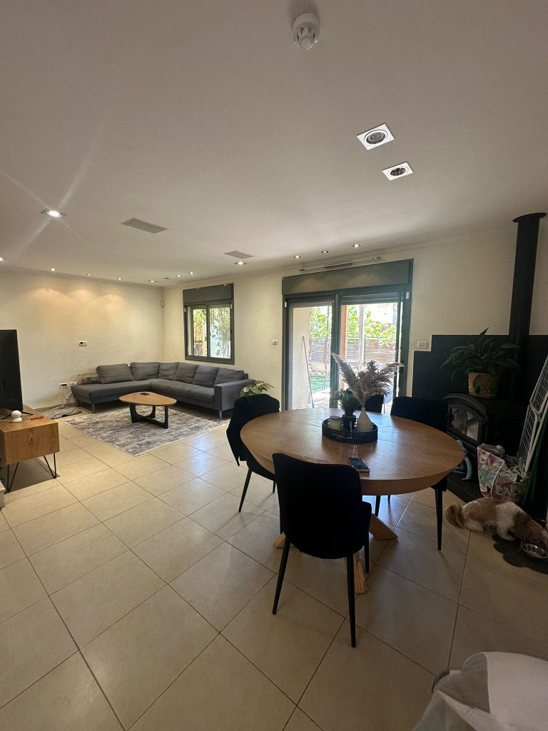 WhatsApp Image 2025-05-26 at 11.20.39