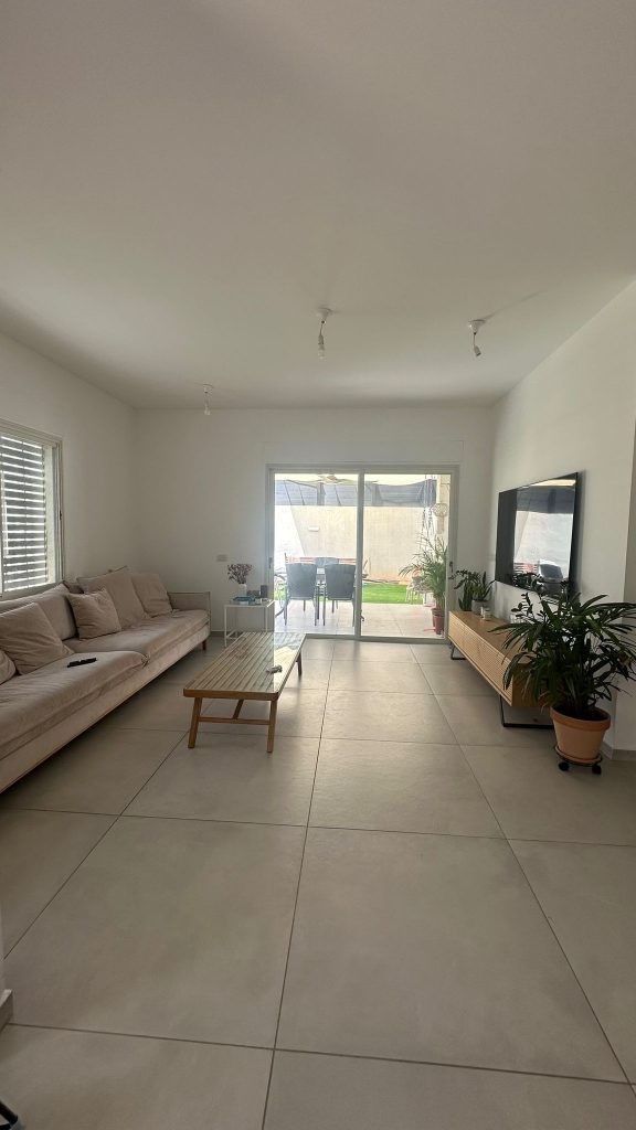 WhatsApp Image 2025-07-13 at 13.18.56 (2)