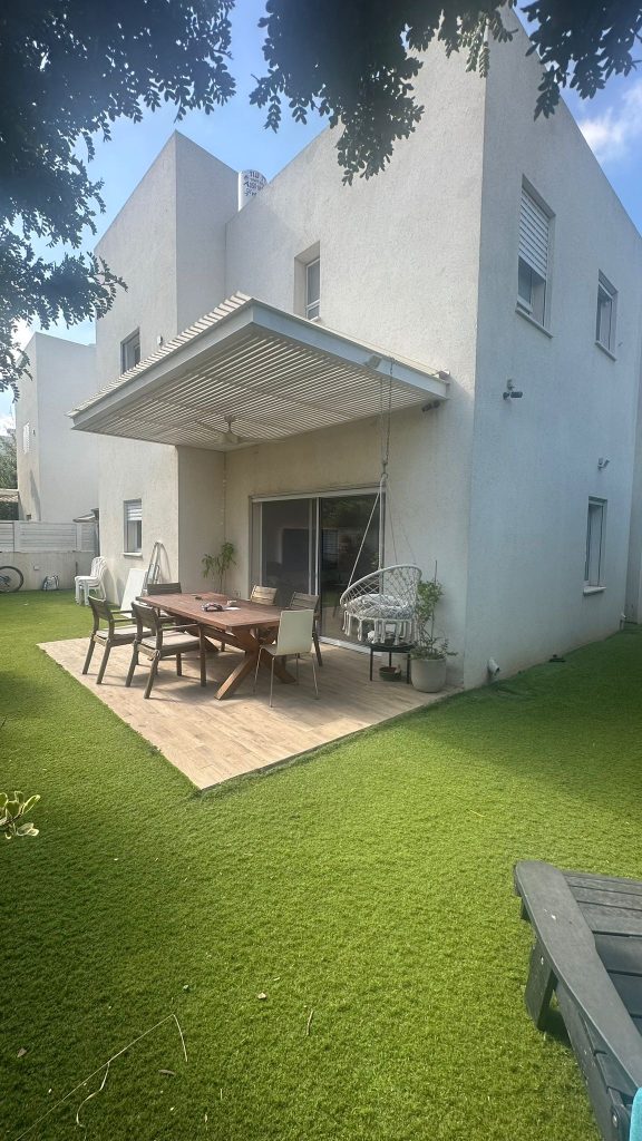 WhatsApp Image 2025-09-29 at 11.12.34