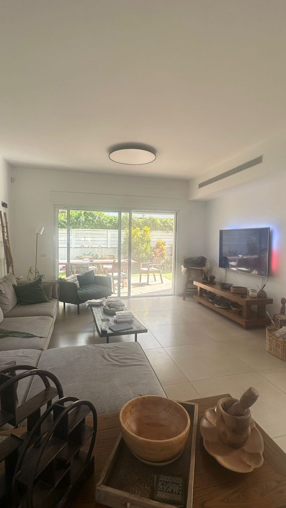 WhatsApp Image 2025-09-29 at 11.12.35