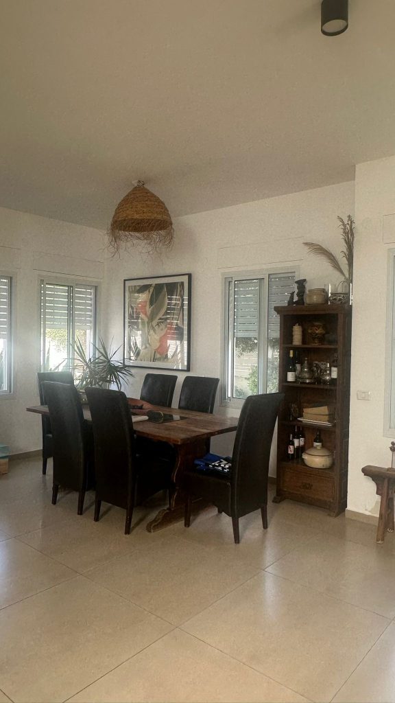 WhatsApp Image 2025-09-29 at 11.12.36 (1)