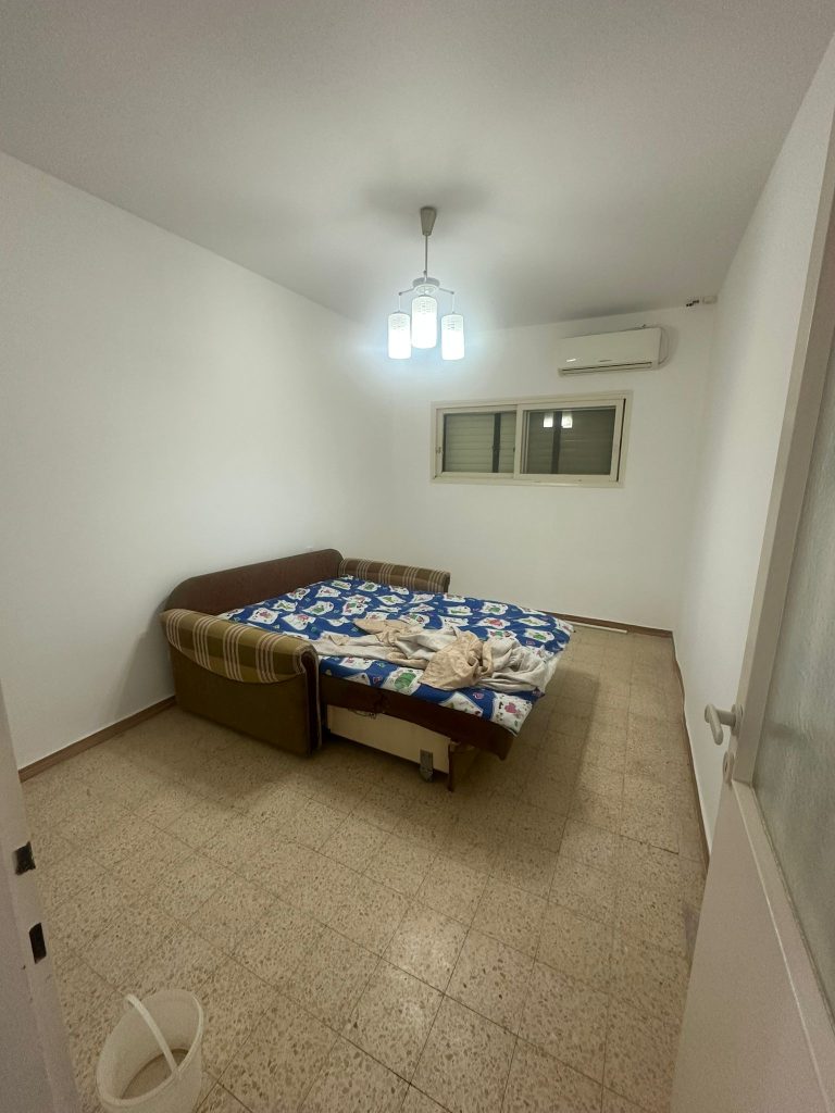 WhatsApp Image 2025-10-19 at 13.19.04