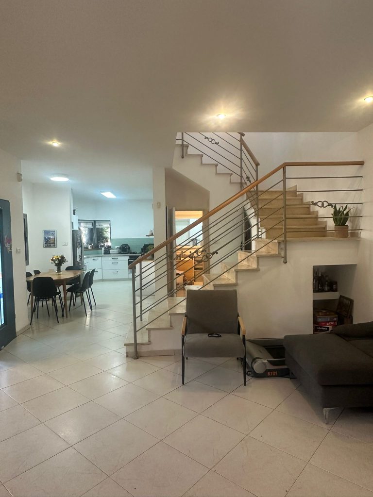 WhatsApp Image 2025-10-19 at 13.41.04