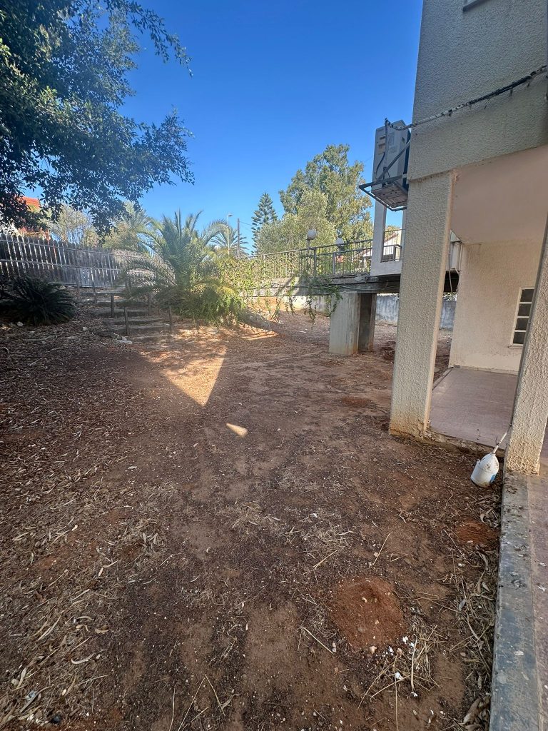 WhatsApp Image 2025-10-30 at 09.37.20 (2)