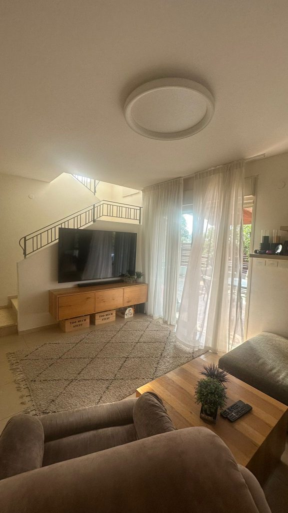 WhatsApp Image 2025-11-10 at 10.33.56 (3)