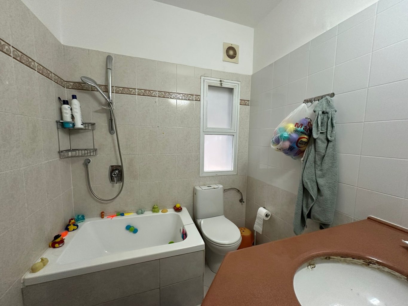 WhatsApp Image 2025-12-31 at 15.41.55 (1)