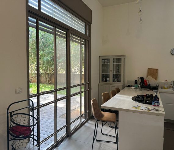 להשכרה בבלעדיות בבנימינה במושבה וילה בודדת לכניסה מיידית