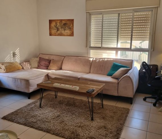 למכירה בבלעדיות בבנימינה דירה מקסימה משופצת להשקעה או מגורים נכס 104