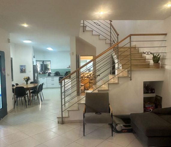 בבלעדיות – קוטג' דו משפחתי בכרמי בנימינה נכס 129