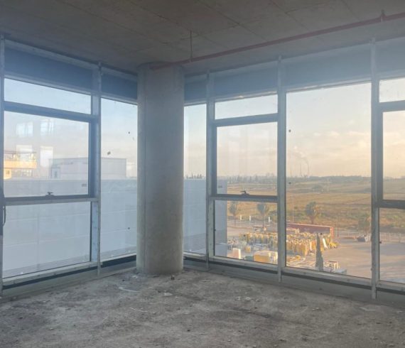 להשכרה משרד פינתי באזור התעשייה בבנימינה נכס 157