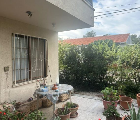 להשכרה במרכז המושבה הותיקה בית של פעם נכס 158